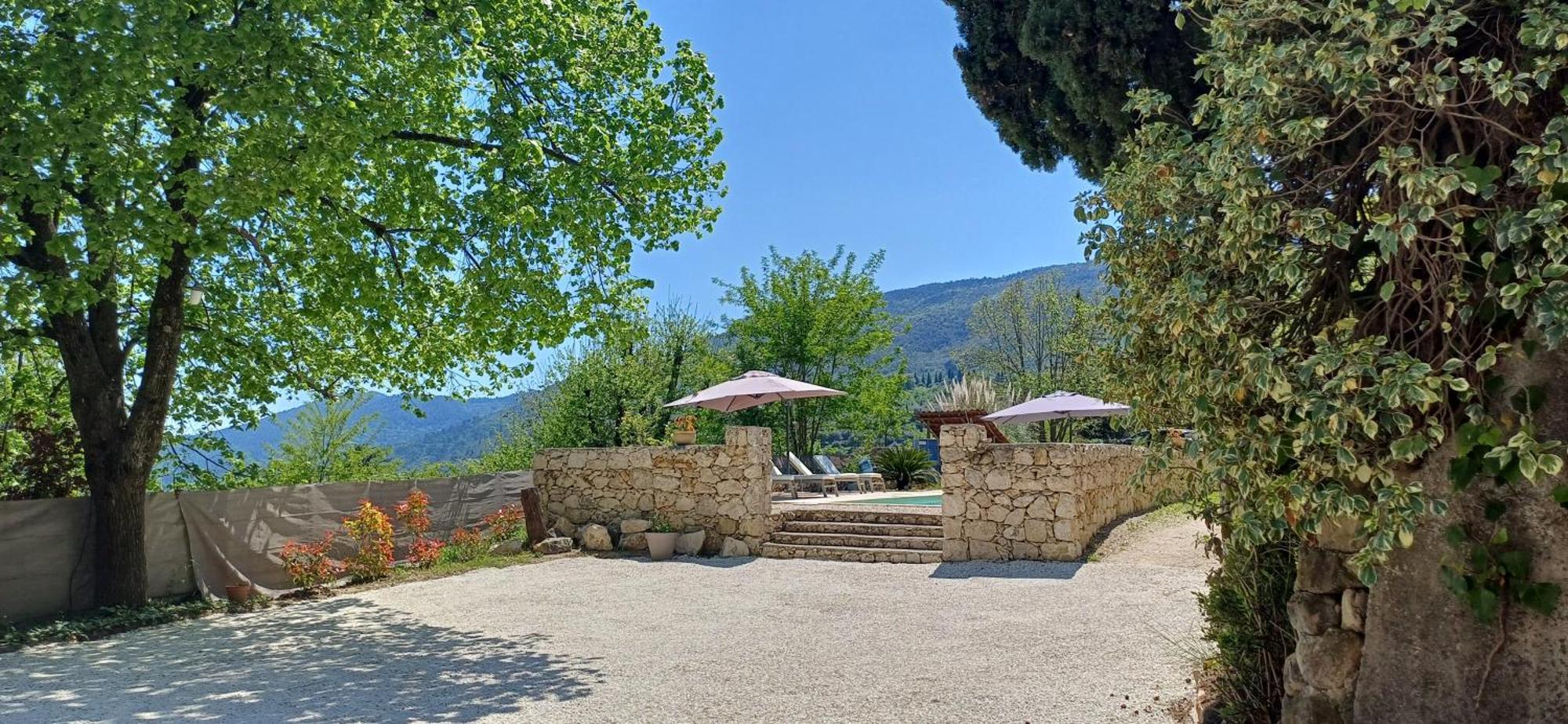 Coaraze Le Domaine De La Feuilleraie B&B 외부 사진